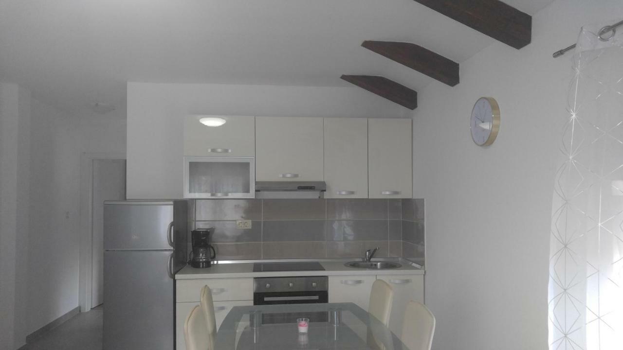 Apartmani Roberta Jurdani Extérieur photo